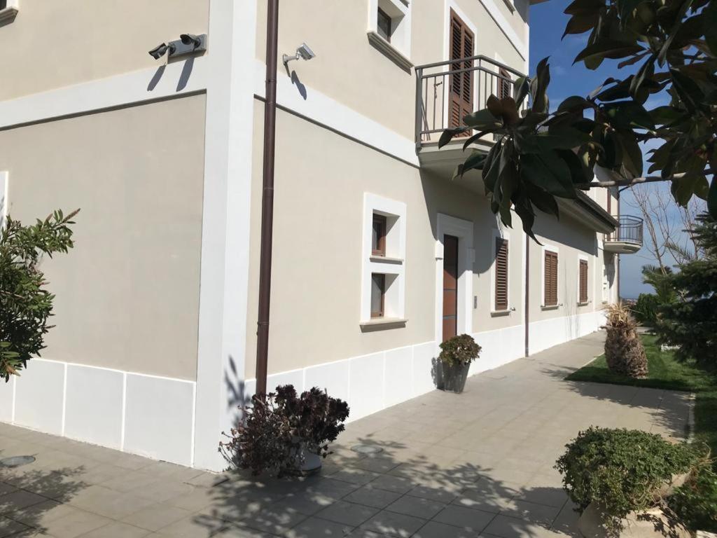 Villa Torre Degli Ulivi Кориляно Калабро Екстериор снимка